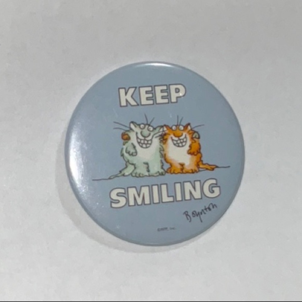 Boynton 'Keep Smiling' Button Pin Back Vintage - image 2